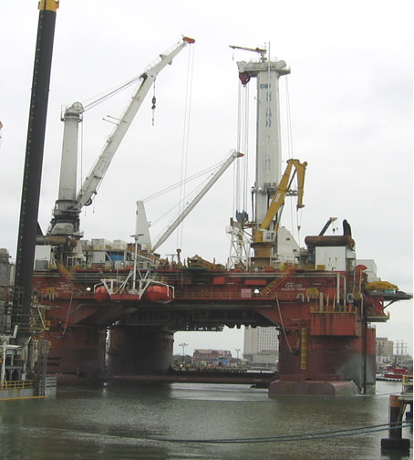 Helix 4000 - Offshore Application of Non-Welded Piping