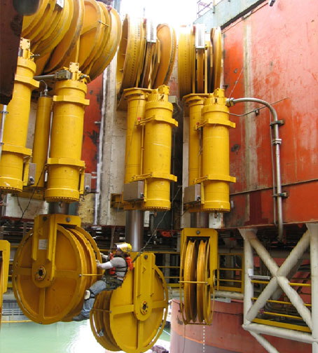 Active Tensioner in Helix 4000 - Offshore Application of Non-Welded Piping